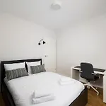 New Comfort 569 By Bookinghost * ורשה
